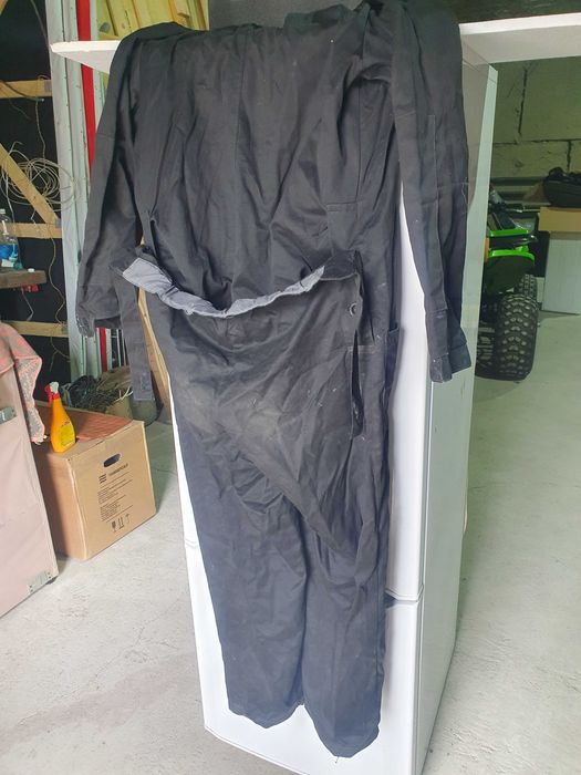 Продам рабочий комбинезон