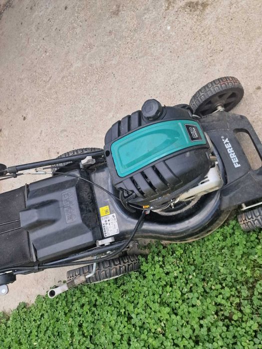 Masina de tuns iarba gazon FERREX cu TRACTIUN si COS pe benzina TOPPP