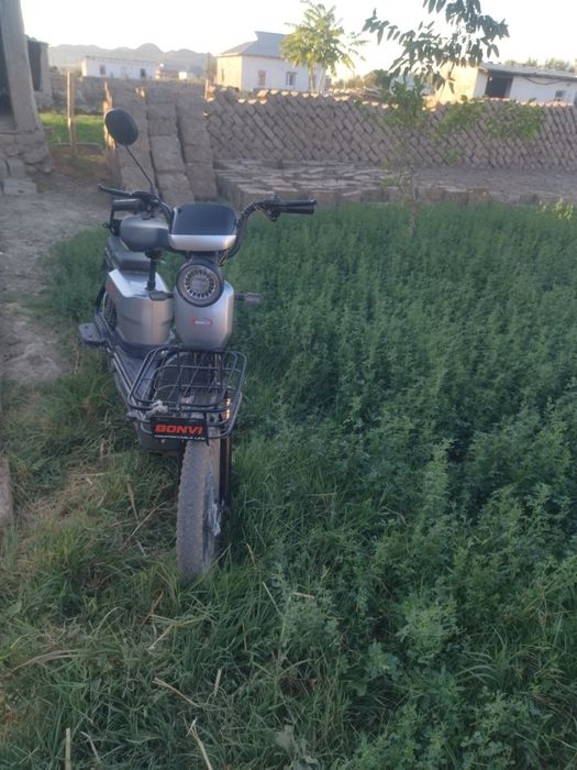 1 oy minilgan skuter sotiladi