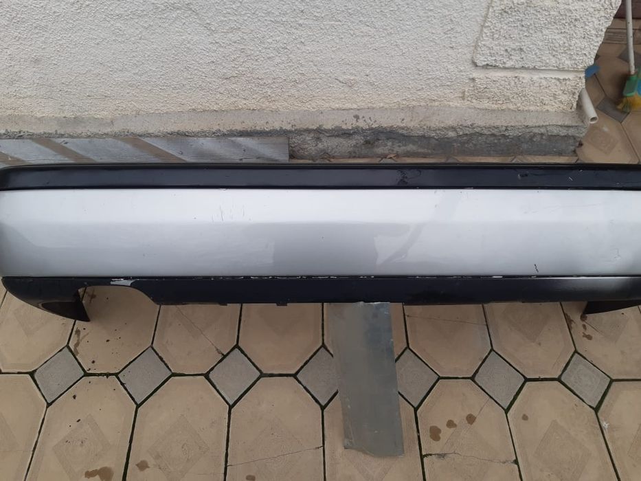 Продам задний бампер на мерседе w202.