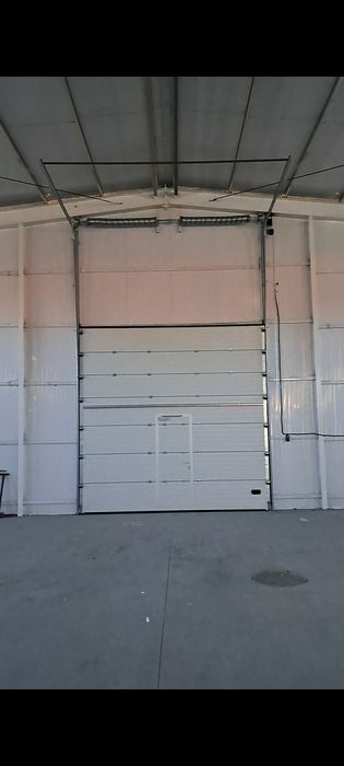 Секционные ворота