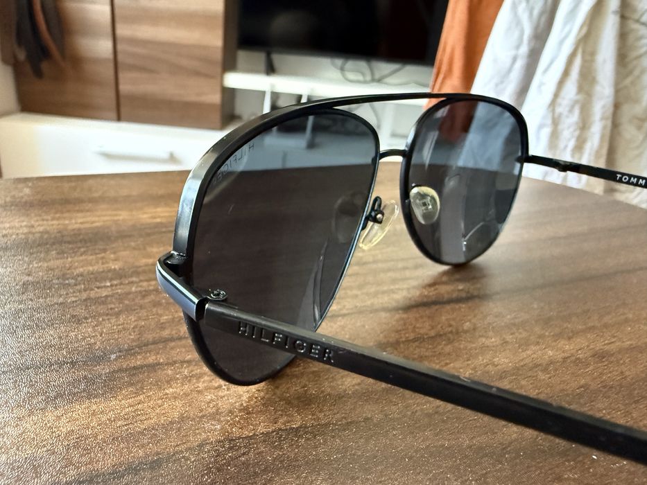 Слънчеви очила Tommy Hilfiger