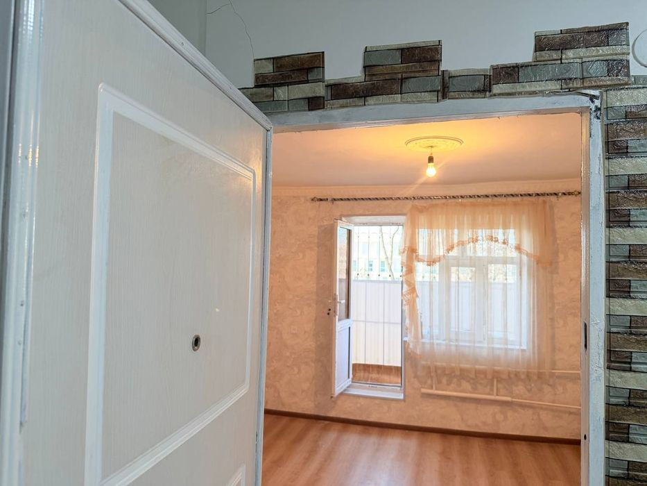 Срочно!м.Горький 3-остановки,