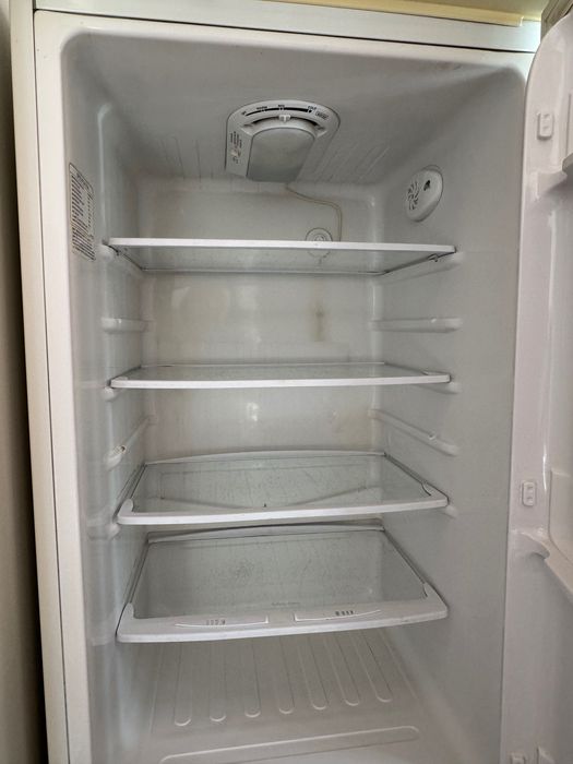 Бу Холодильник 2-камерный вертикальный