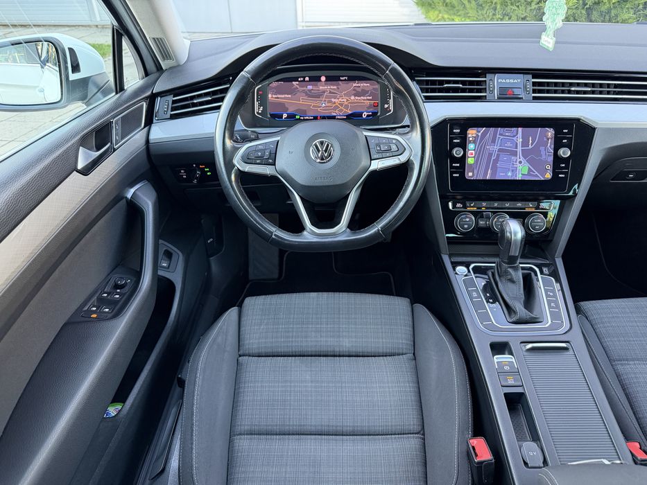 Volkswagen Passat~Facelift~B8.5~2.0TDI-150CP~2020~Distronic~Bord Digital~Camera 360