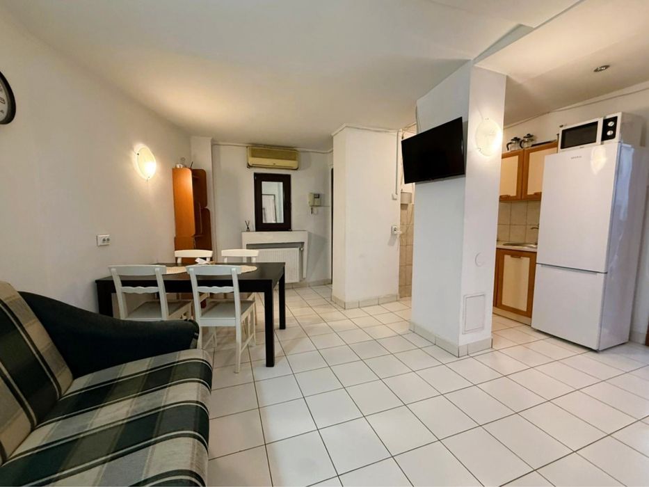 Universitate 3 camere 80 mp