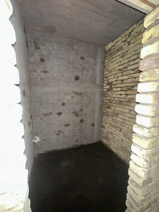 Нажмиддина Кубро 70/1V