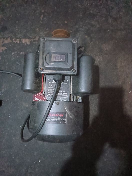 Продам электродвигатель