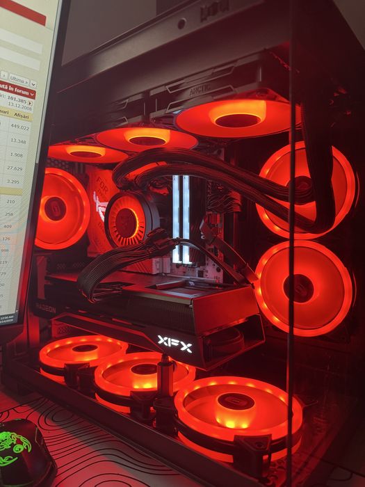 PC Gaming Ryzen 7 9800X3D / RX 9070 XT 16GB / 32GB DDR5 / SSD 2TB