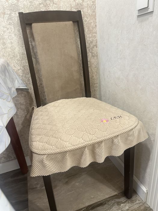 Срочно продам Стол стулья