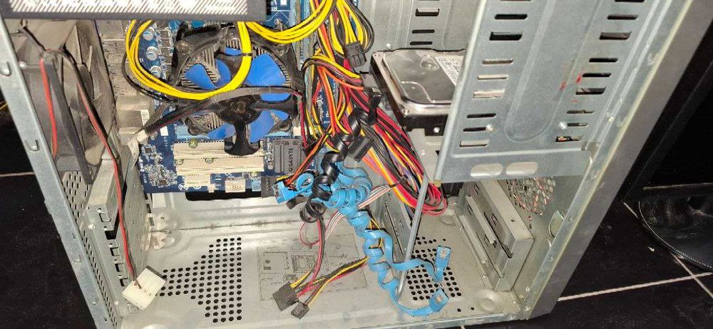 Продаю рабочие ПК в хорошем состоянии для работы или на запчасти.