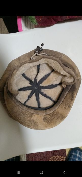 Продается теплая шапка