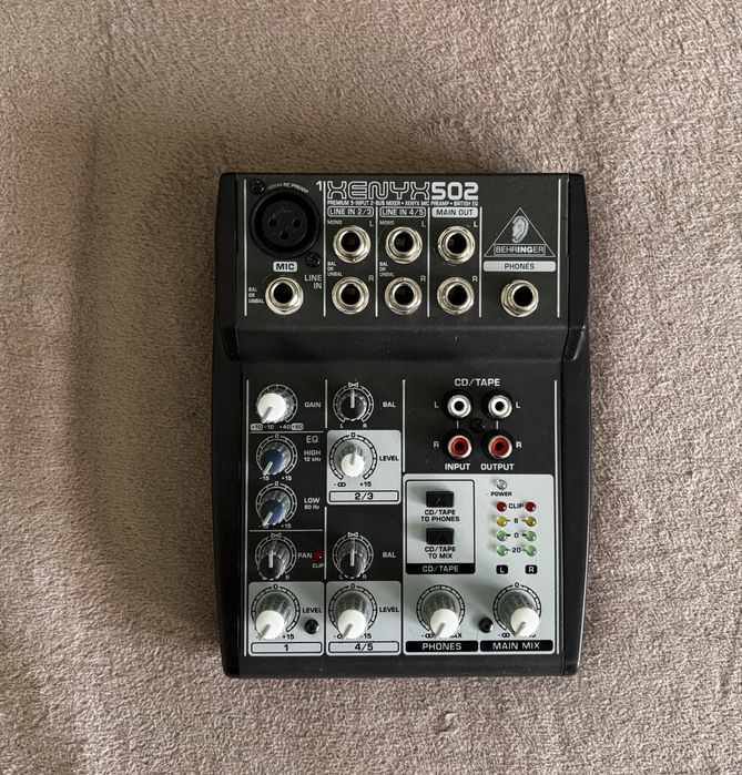 Mixer Behringer XENYX 502S Analog 5