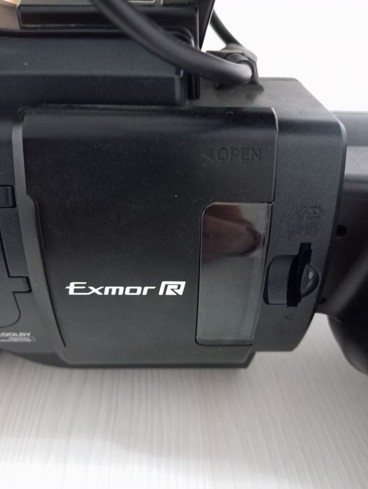 Sony HXR MC 1000