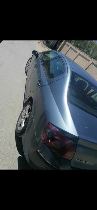 Peugeot 407 sedan