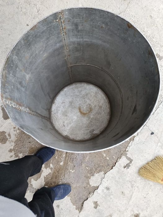 Нержавейка ыдыс, бочка, биіктігі 90см, ені 52 см ,ешқандай тесігі жоқ,