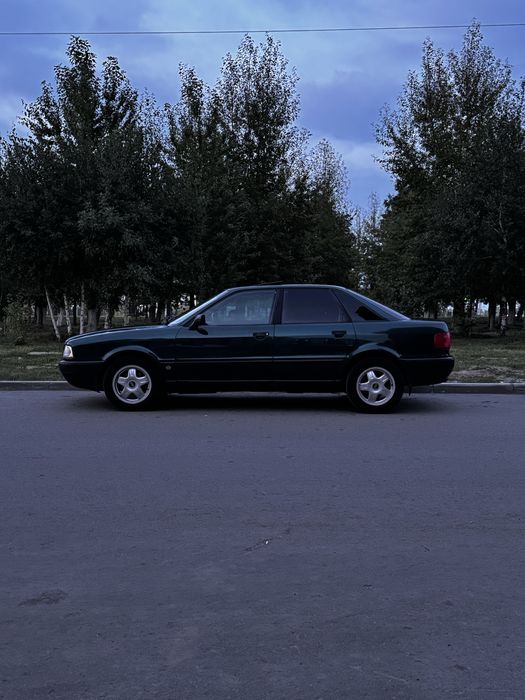 Продам Audi 80 B4 2.0