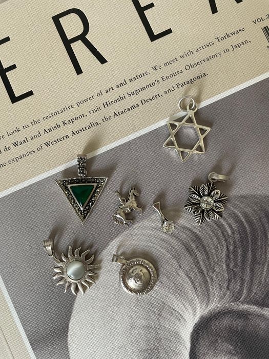 Medalioane din argint