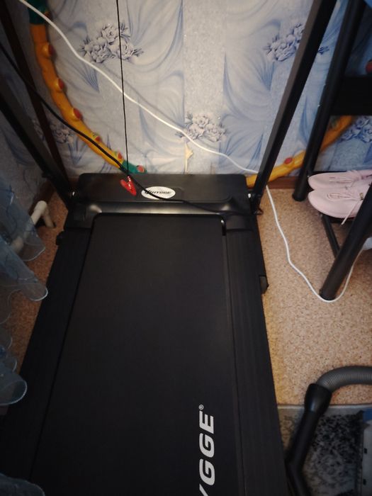 Продаю беговую дорожку