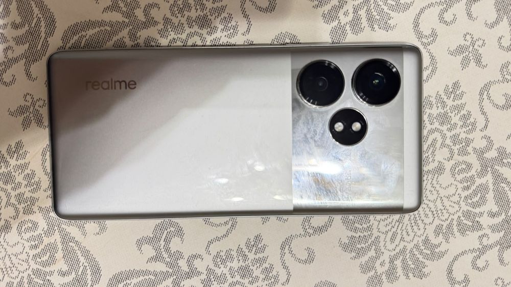 Продам Realme Gt Neo 6