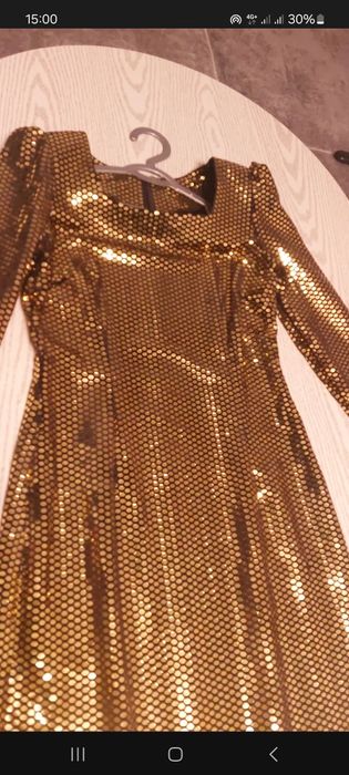 Vecherni ko'ylak sotiladi 44-46