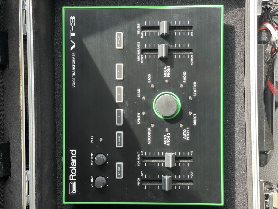 roland vt-3 вокален процесор