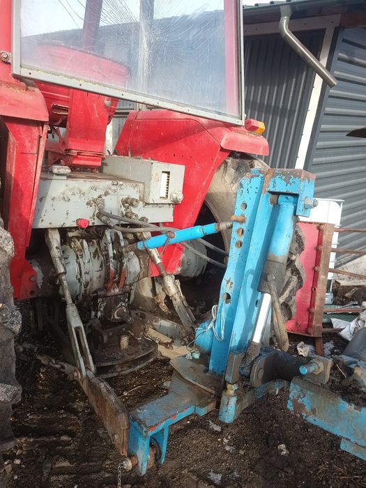 tractor Massey Ferguson 1080 + plug reversibil