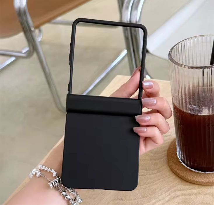 Samsung Z FLIP 7 Husa Plastic Ultra Slim cu Protectie Laterala