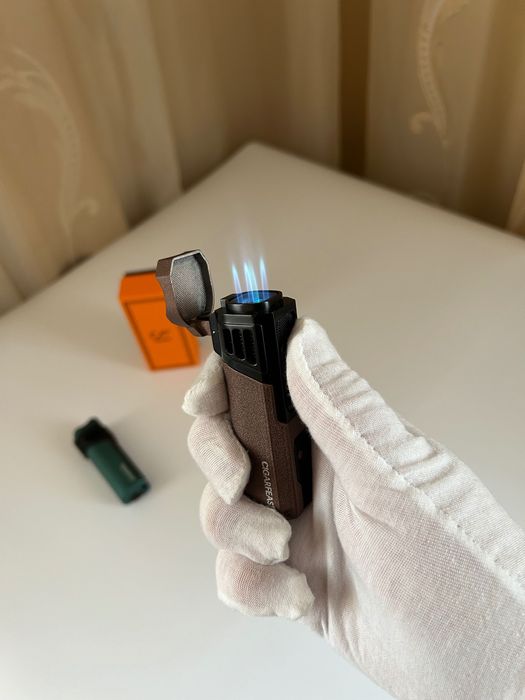 Запалка за пури с 4 турбо пламъка и пънч - 2 цвята