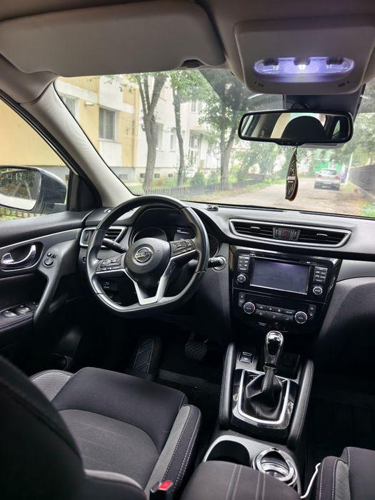 Nissan Qashqai  60.000 km reali; automat