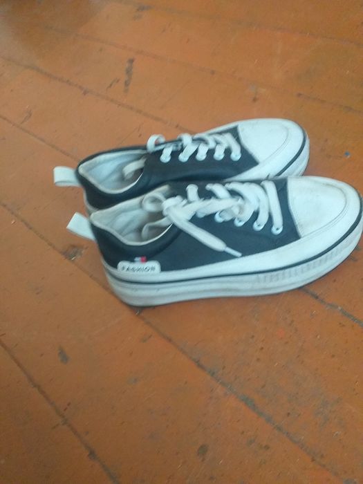 Продам или обмен на телфон или нудбук