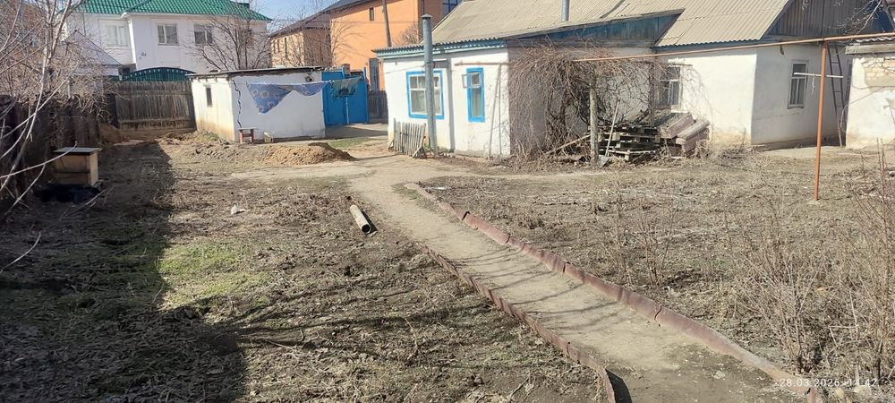 Продам дом в центре.