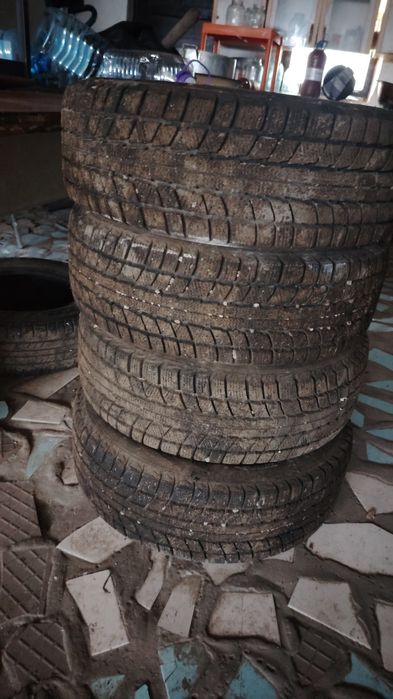 Продам зимний покрышки