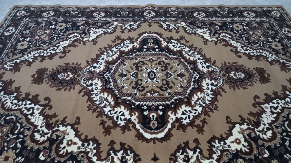 Продам ковёр 2/3 дёшево