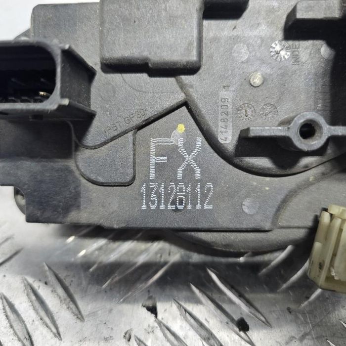 Broasca usa dreapta fata Opel Zafira B Facelift