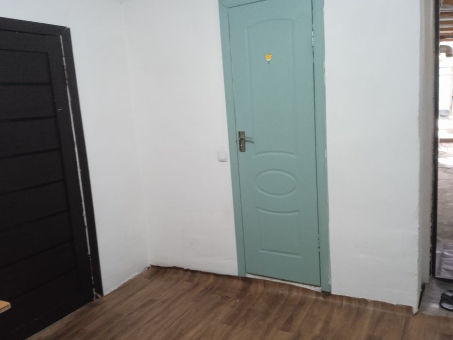 Сдам комнату в мкр улжан 1.