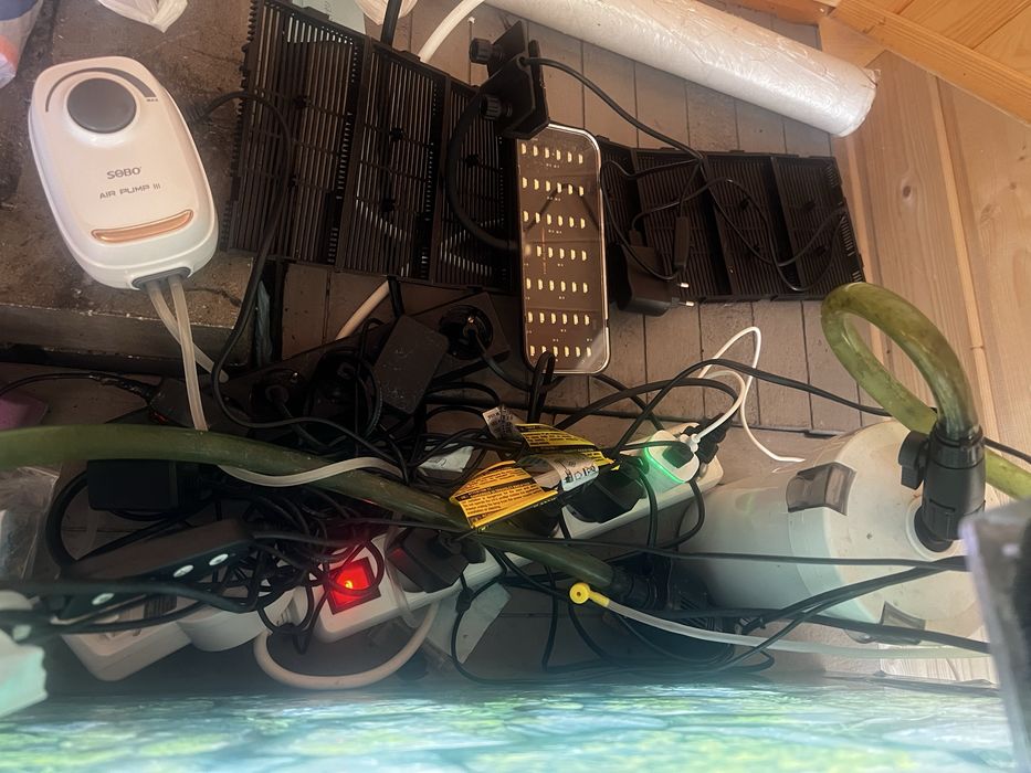 Vand acvariu 80 L complet