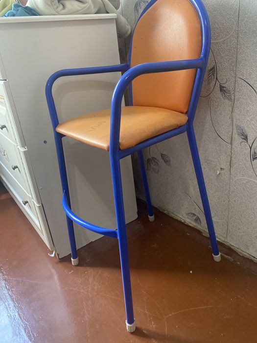 Стулчик детскии продам
