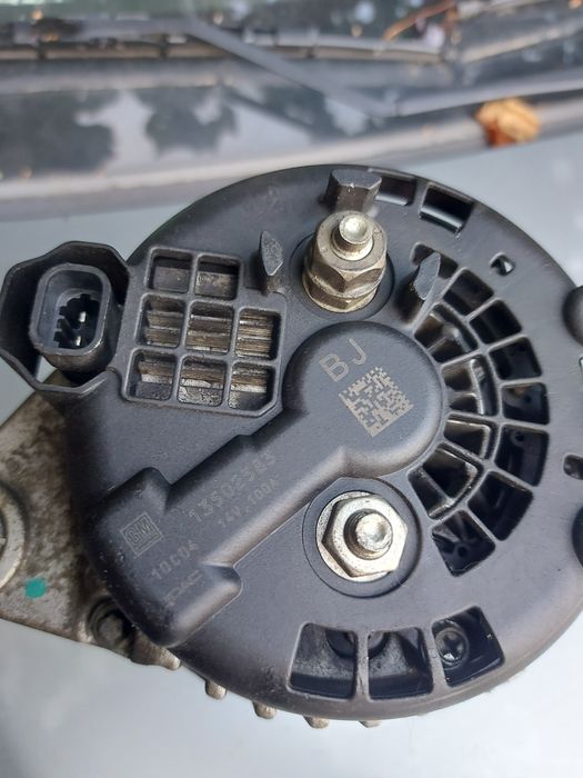 Алтернатор ( динамо ) Опел Инсигниа А / Opel Insignia A 2.0 CDTI