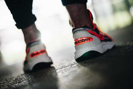 Saucony AYA Runner mărime 41 (26cm interior)