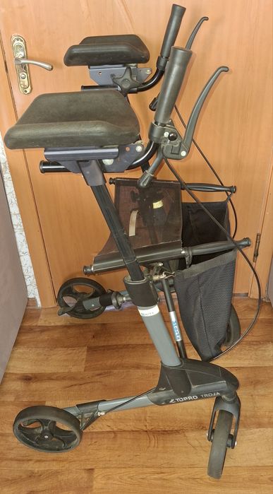 Продам ходунки для взрослых