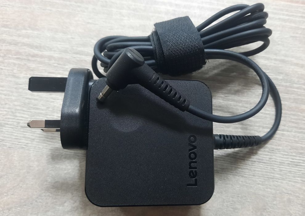 Зарядное устройство для ноутбука Lenovo
