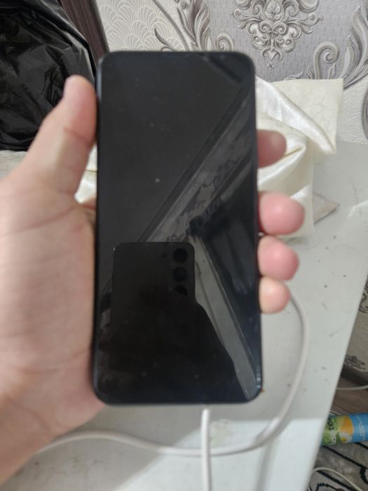 S8+ galaxy soriladi