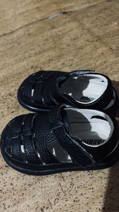 Детский аяқ киім сатылады