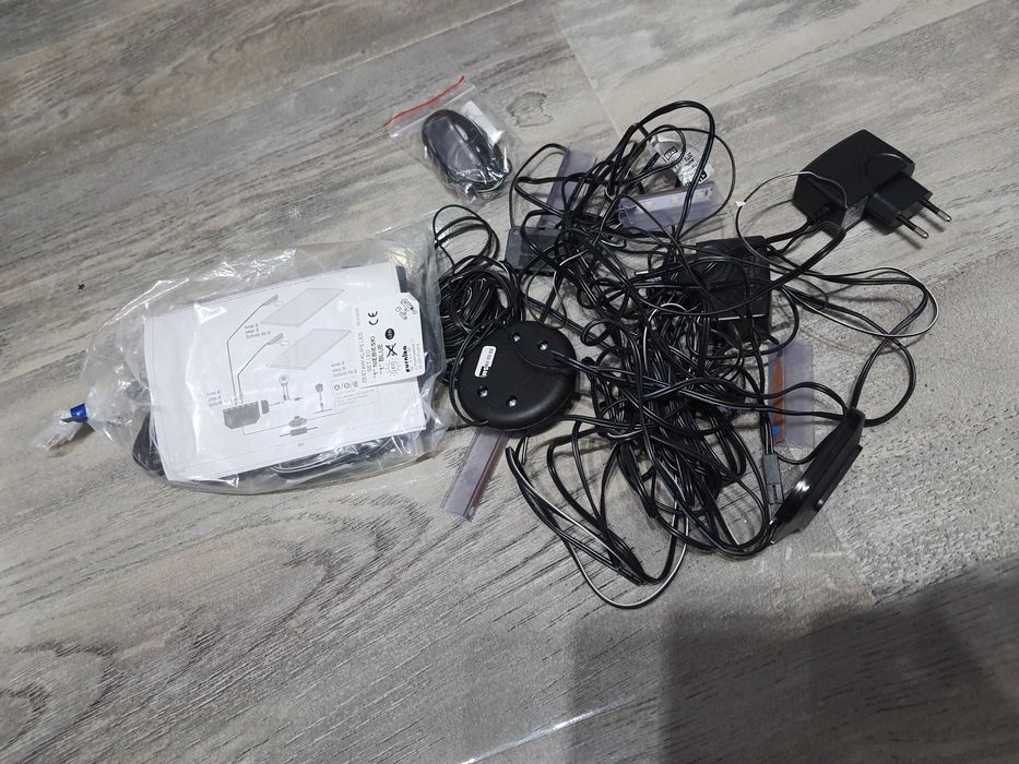 Set Living Comoda TV 180cm + 2 etajere 60cm, Negru, lumini albastre