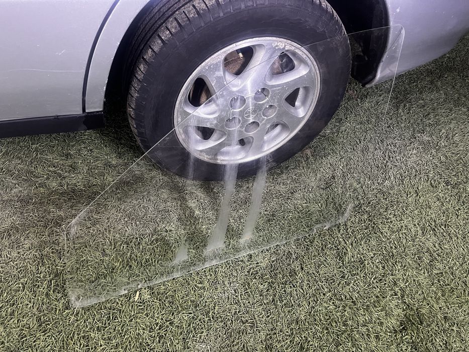 Стекло лада гранта калина