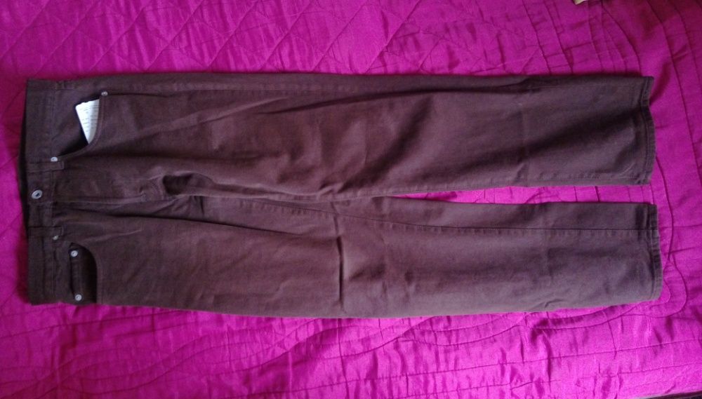 Продавам нови мъжки дънки PEPE JEANS, сезон есен 2025