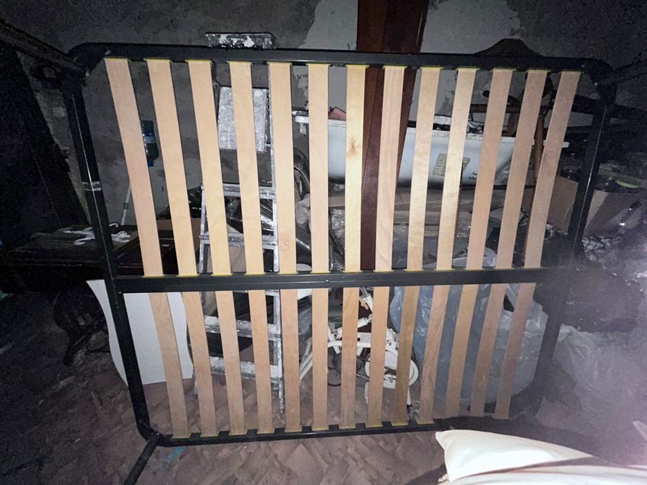 Продам двухспальную кровать