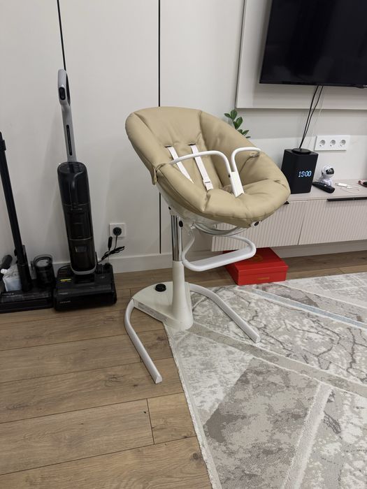 Стульчик Mima Moon (мима мун)