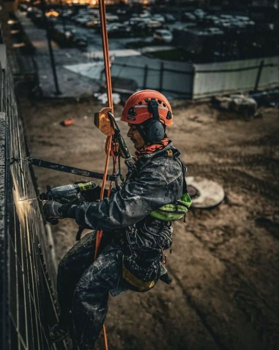 Промышленный альпинист